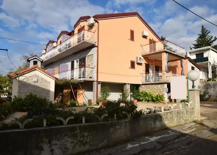 Apartamento And Mirja Starigrad Paklenica